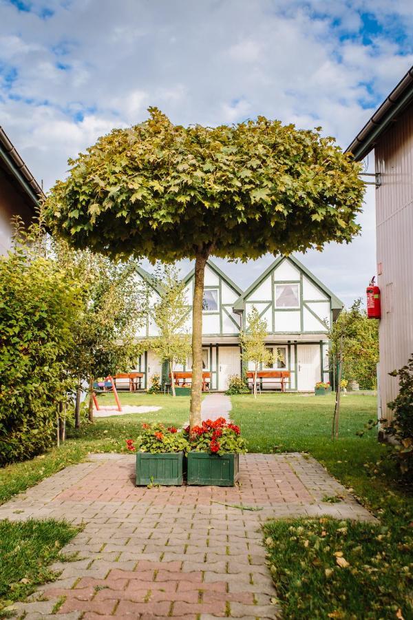 Osrodek Domkow Letniskowych Sztorm Hotel Chłopy Exterior foto